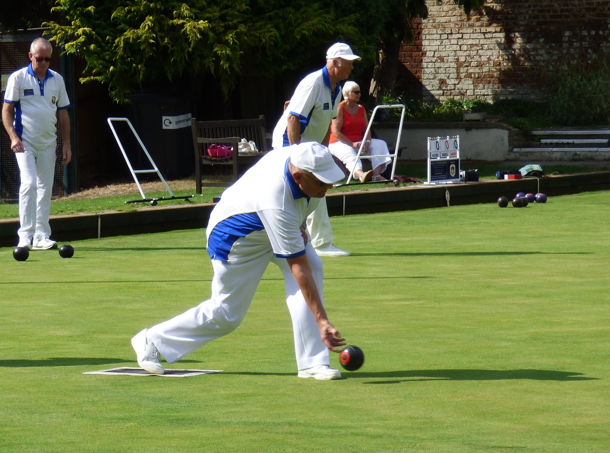 Alan Dawes who featured in the Handicap Pairs.